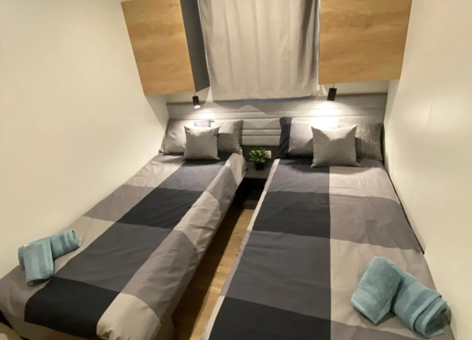 Mobile Home Leonida Biograd Na Moru 0*,
