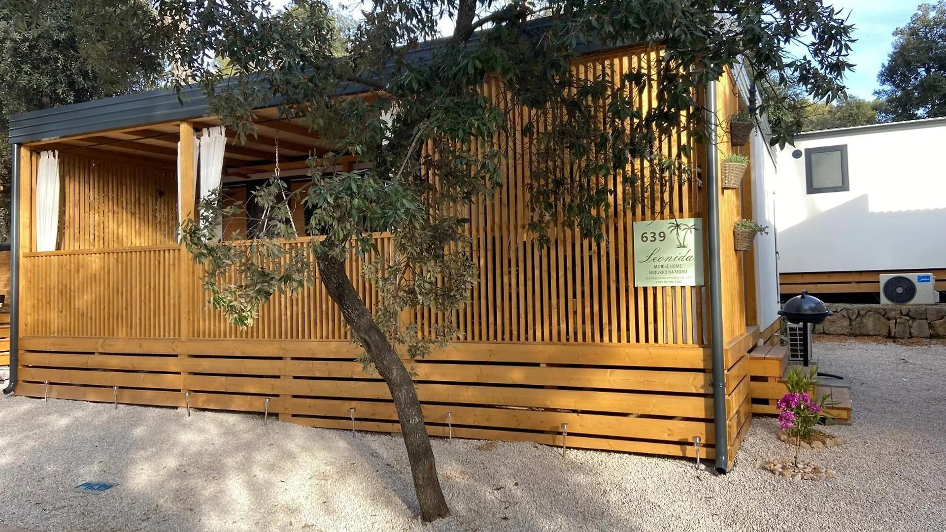 Mobile Home Leonida Biograd Na Moru